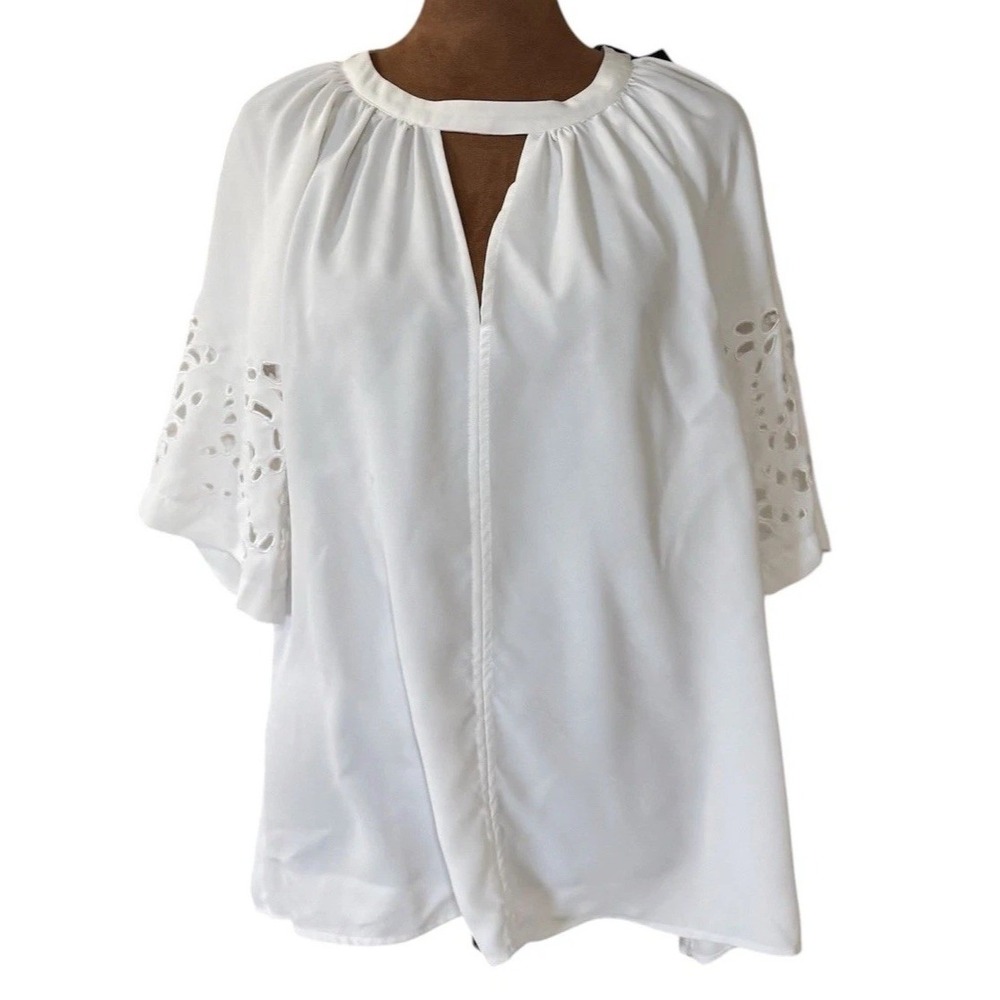 Halogen Blouse Womens L White Eyelet Short Sleeve Keyhole Top HA250022MI